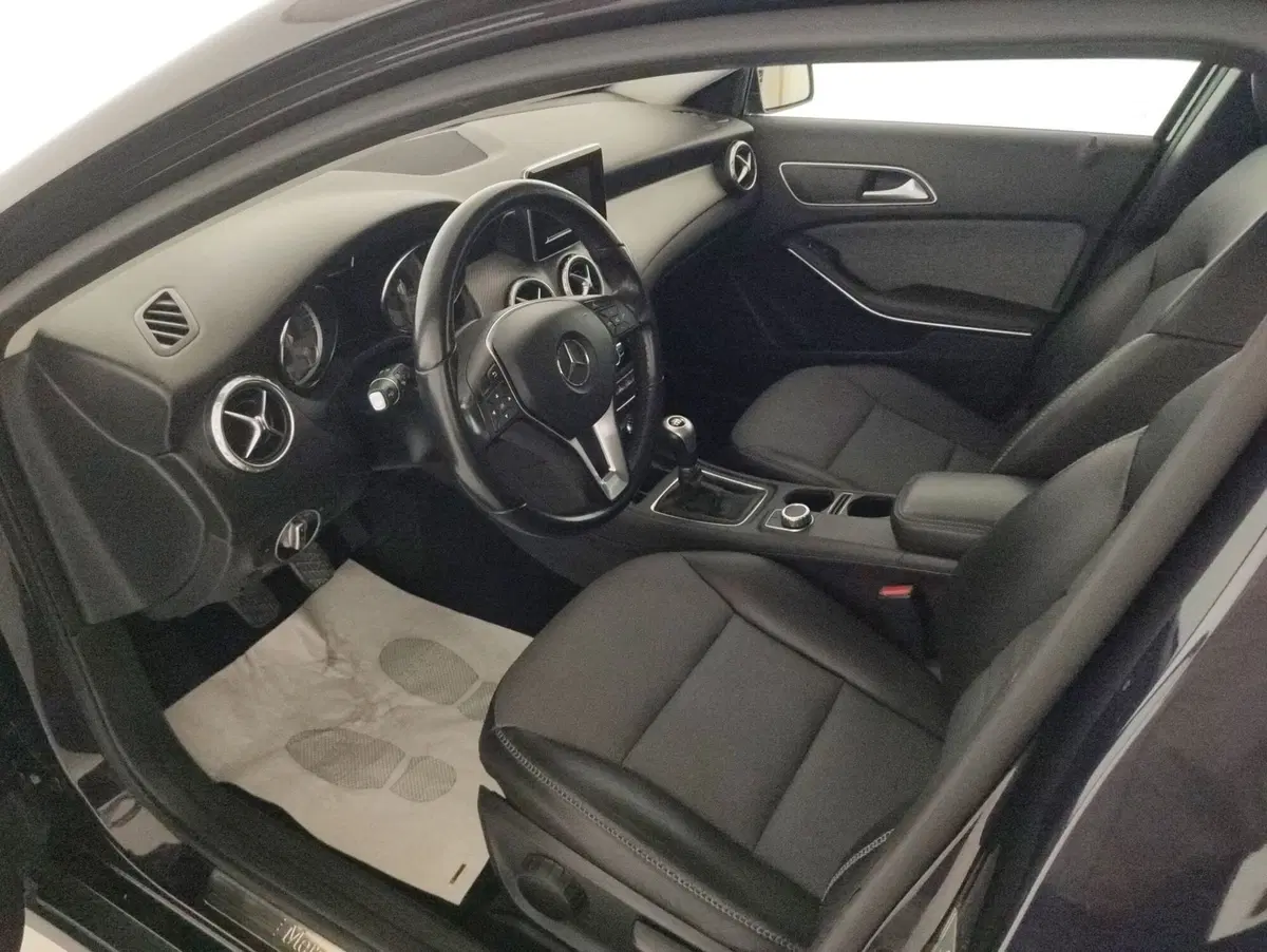 Mercedes-Benz GLA SUV usata a Alessandria (6)