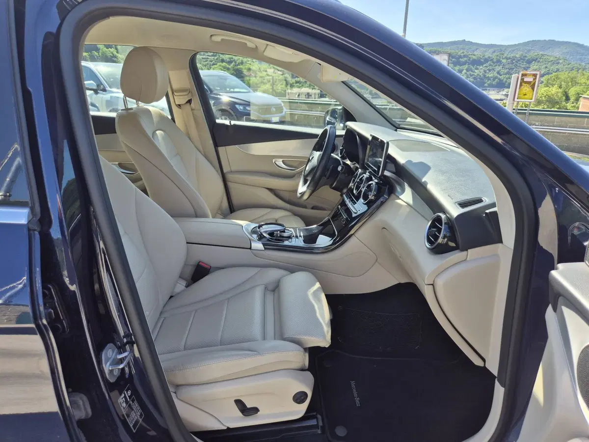 Mercedes-Benz GLC SUV usata  (9)