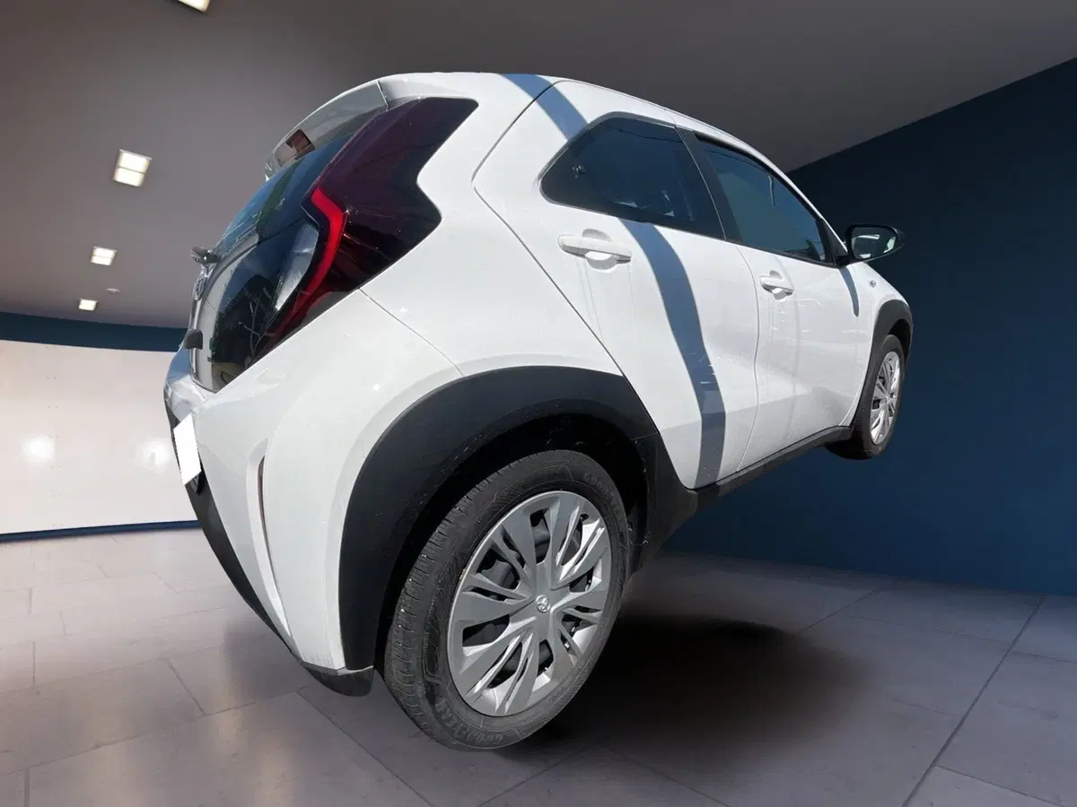 Toyota Aygo X usata a Torino (6)