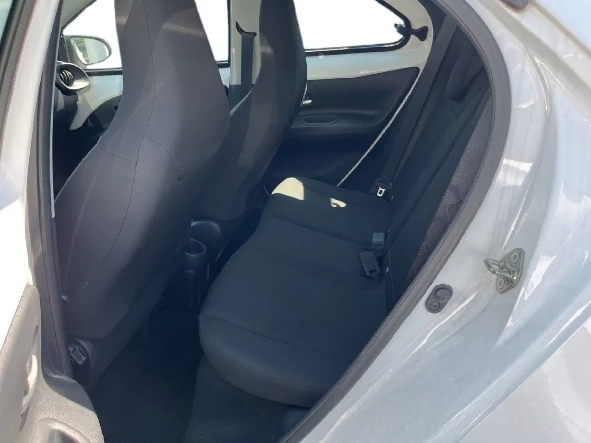 Toyota Aygo X usata a Torino (7)