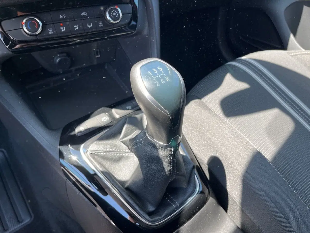 Opel Corsa usata a Torino (12)
