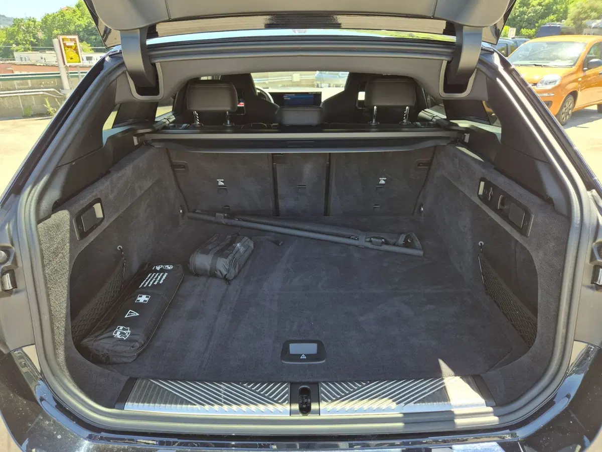 BMW Serie 5 Touring usata  (12)