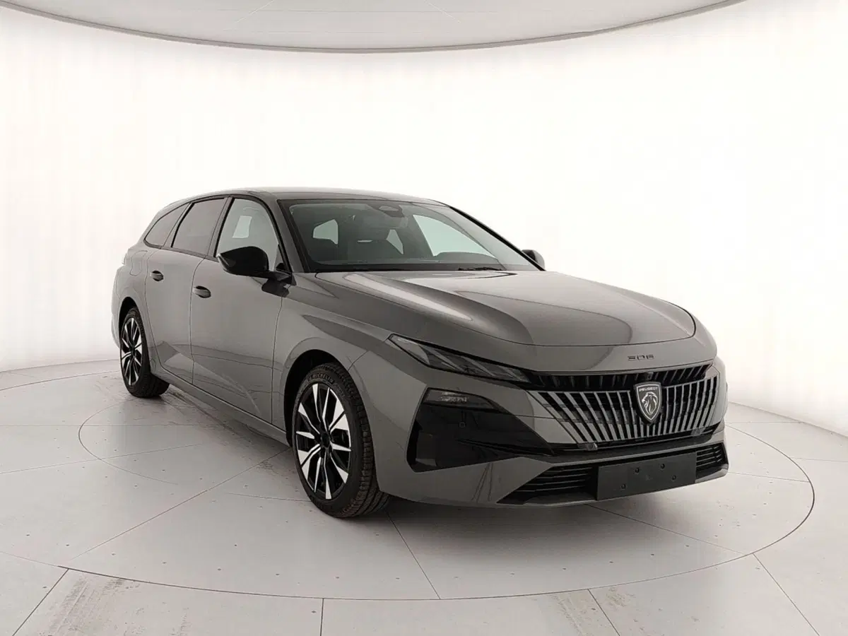 Peugeot 308 SW nuova a Caserta