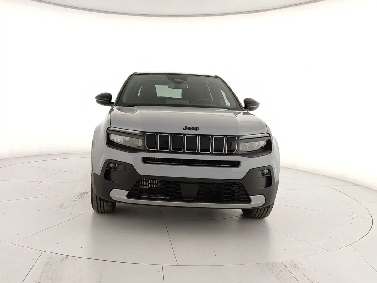 Jeep Avenger nuova a Caserta (2)
