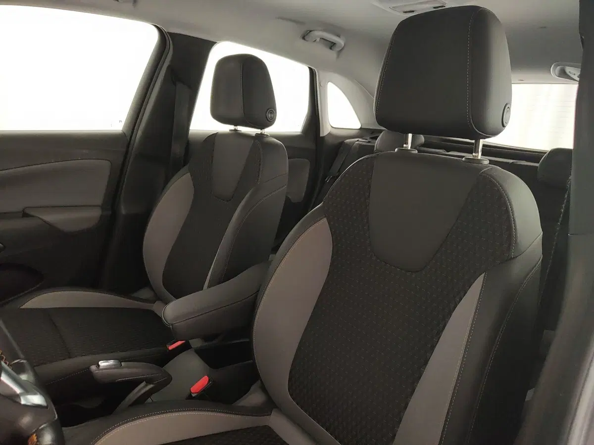 Opel Crossland X usata a Caserta (17)