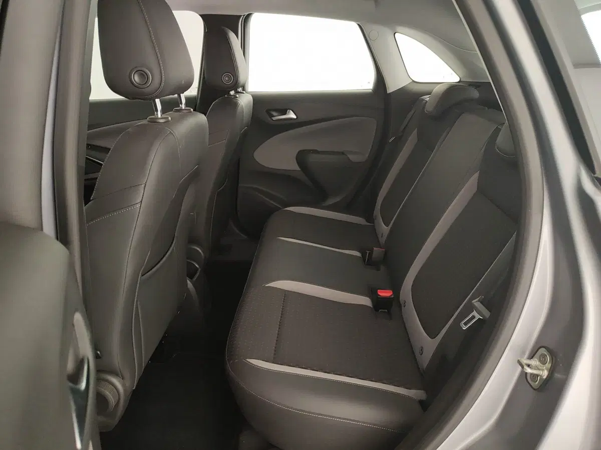 Opel Crossland X usata a Caserta (18)