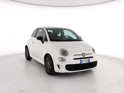 Fiat 500 1.0 Hybrid Connect del 2021 usata a Teverola
