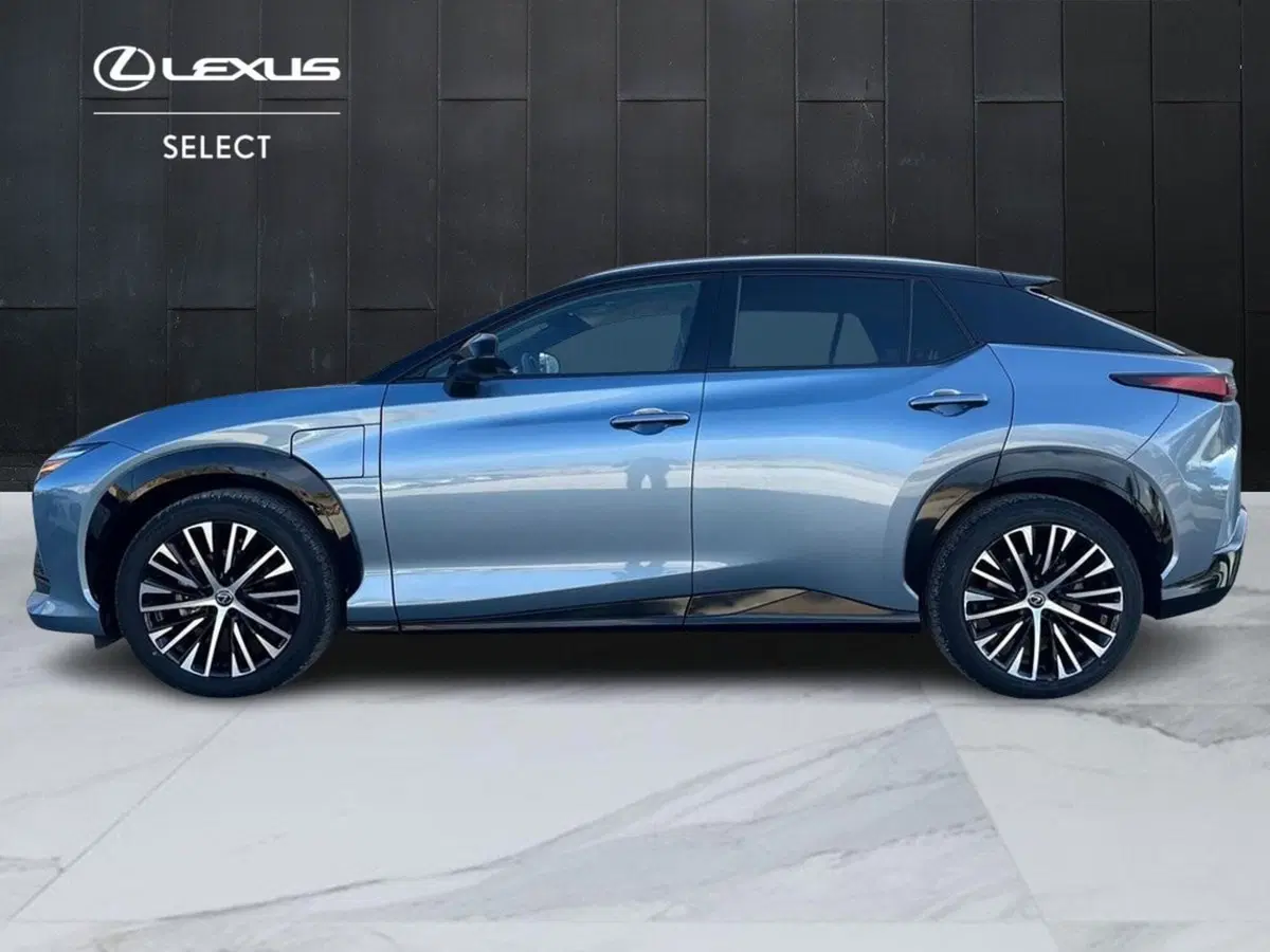 Lexus RZ usata a Ragusa (3)