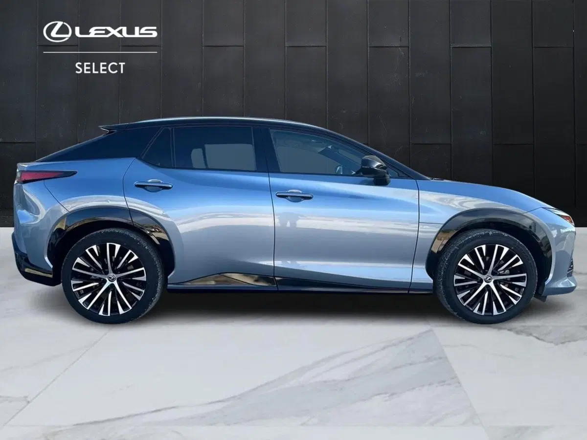 Lexus RZ usata a Ragusa (4)
