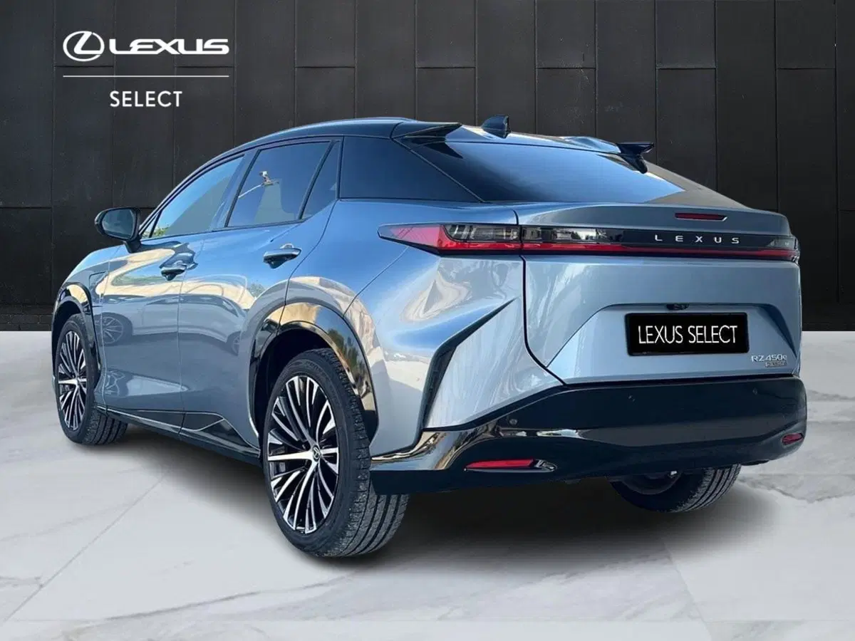 Lexus RZ usata a Ragusa (5)