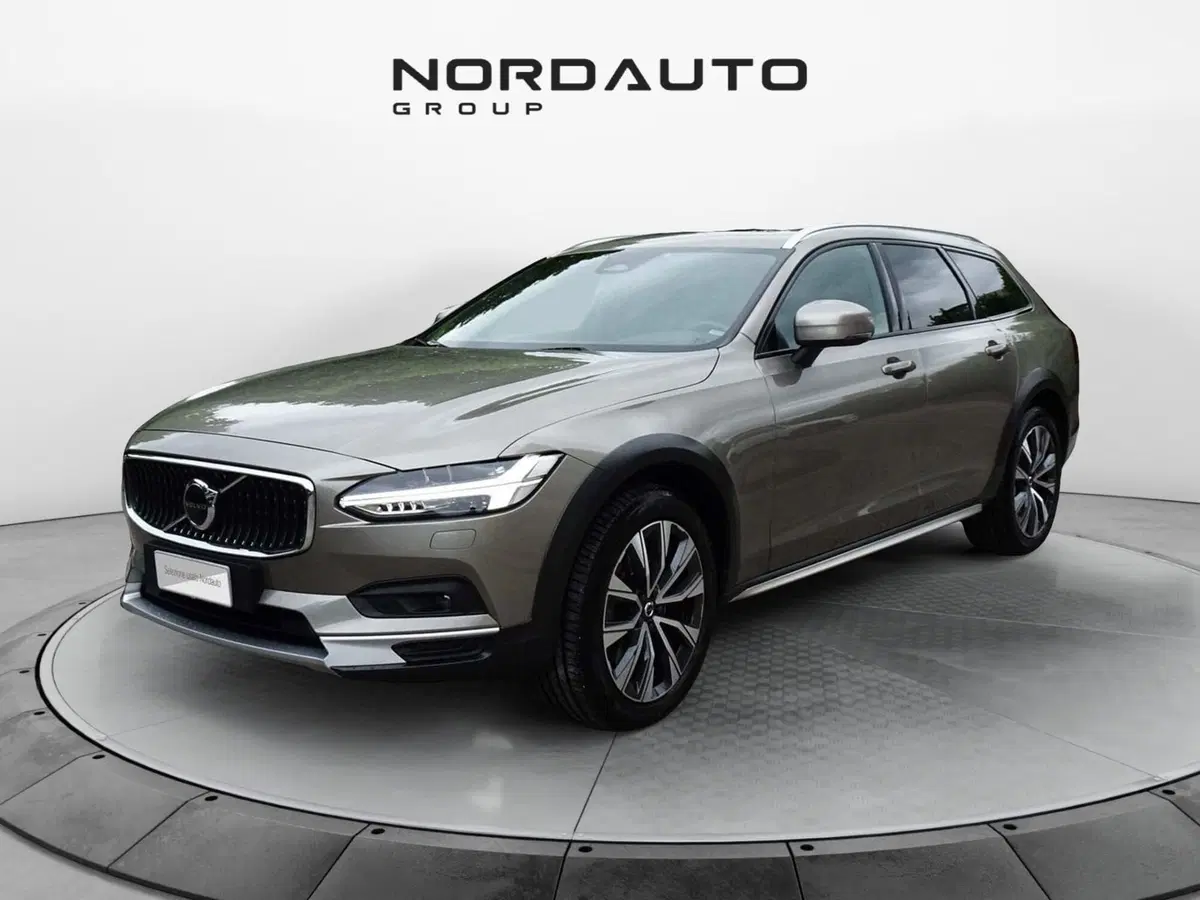 Volvo V90 Cross Country usata a Treviso