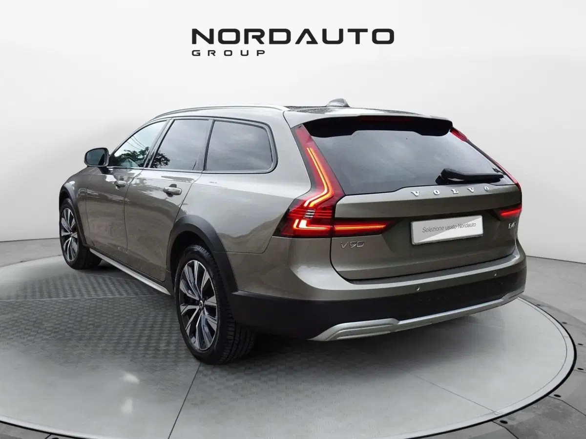 Volvo V90 Cross Country usata a Treviso (4)