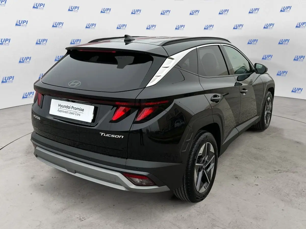 Hyundai Tucson nuova a Pistoia (2)