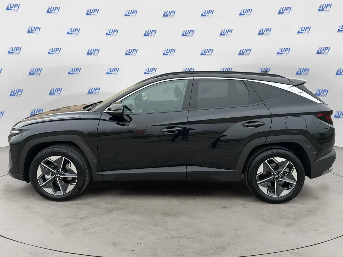 Hyundai Tucson nuova a Pistoia (7)