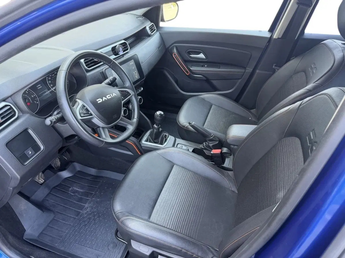 Dacia Duster usata a Lucca (7)