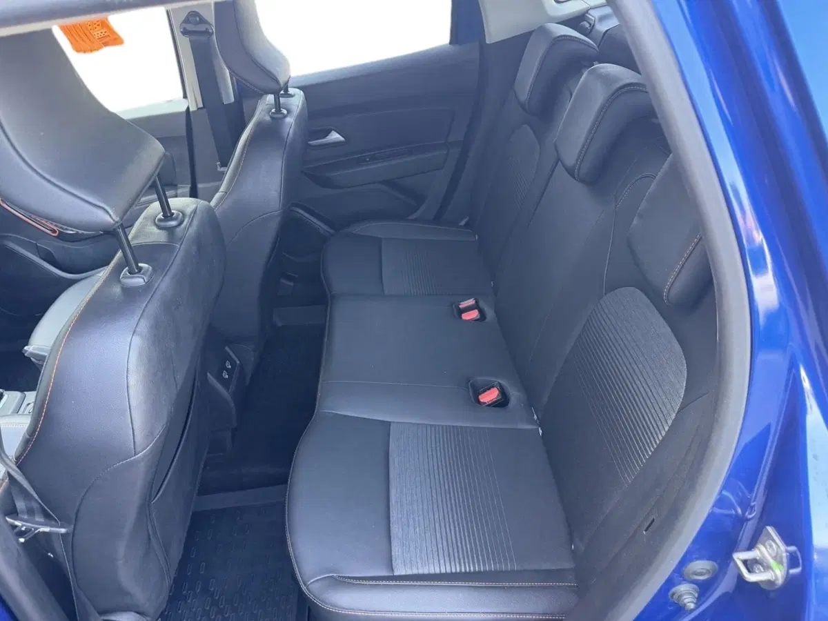 Dacia Duster usata a Lucca (8)