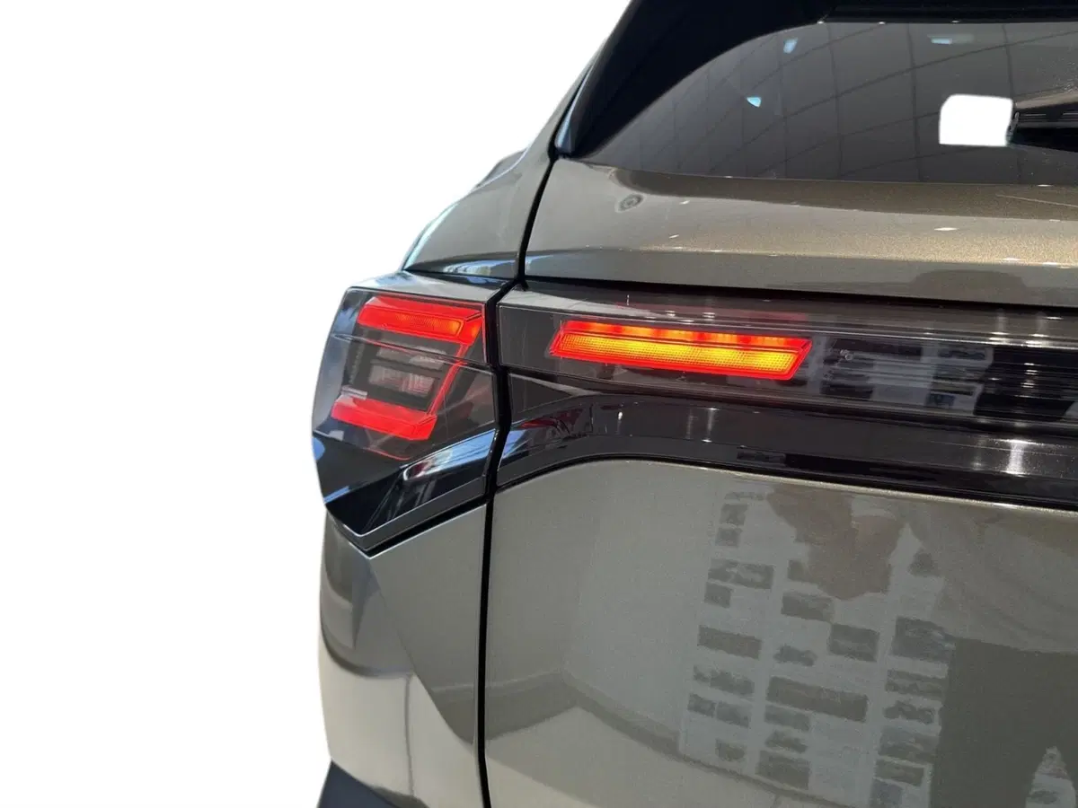 Suzuki Vitara nuova a Pistoia (13)