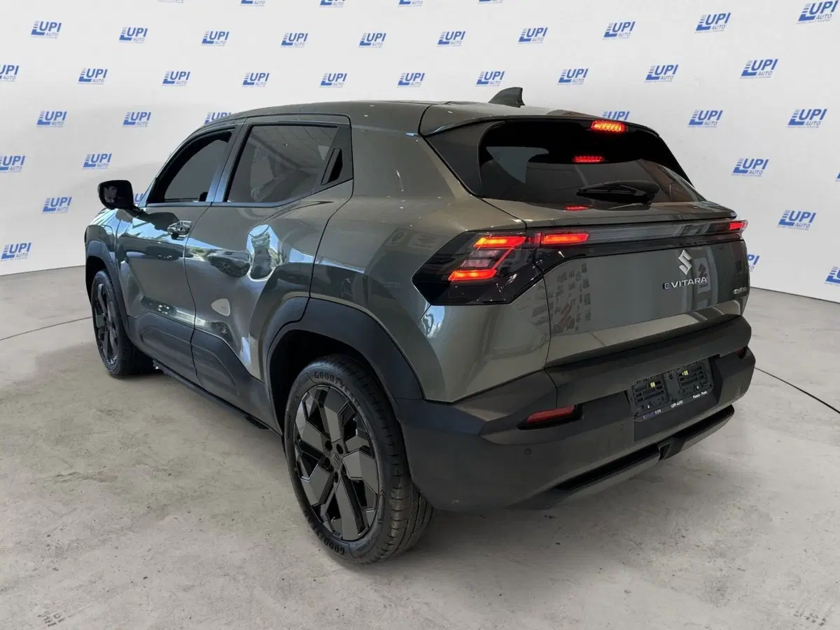 Suzuki Vitara nuova a Pistoia (4)