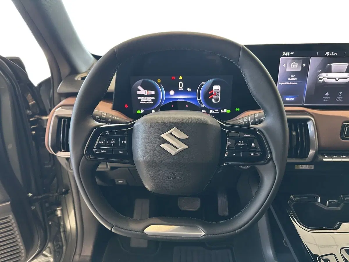 Suzuki Vitara nuova a Pistoia (6)