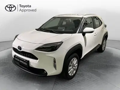Toyota Yaris Cross 1.5 Hybrid 5p. E-CVT Active del 2023 usata a Milano