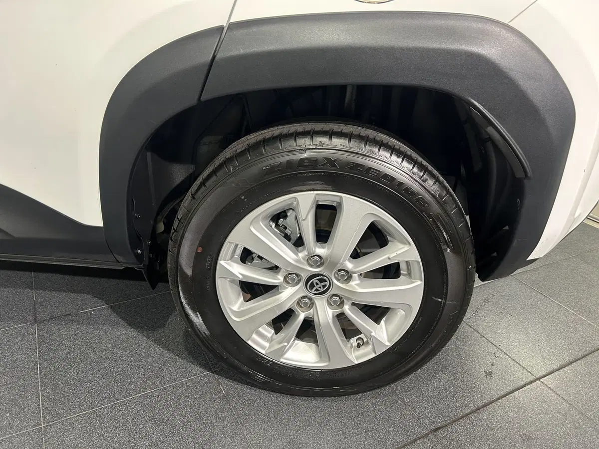 Toyota Yaris Cross usata a Milano (14)