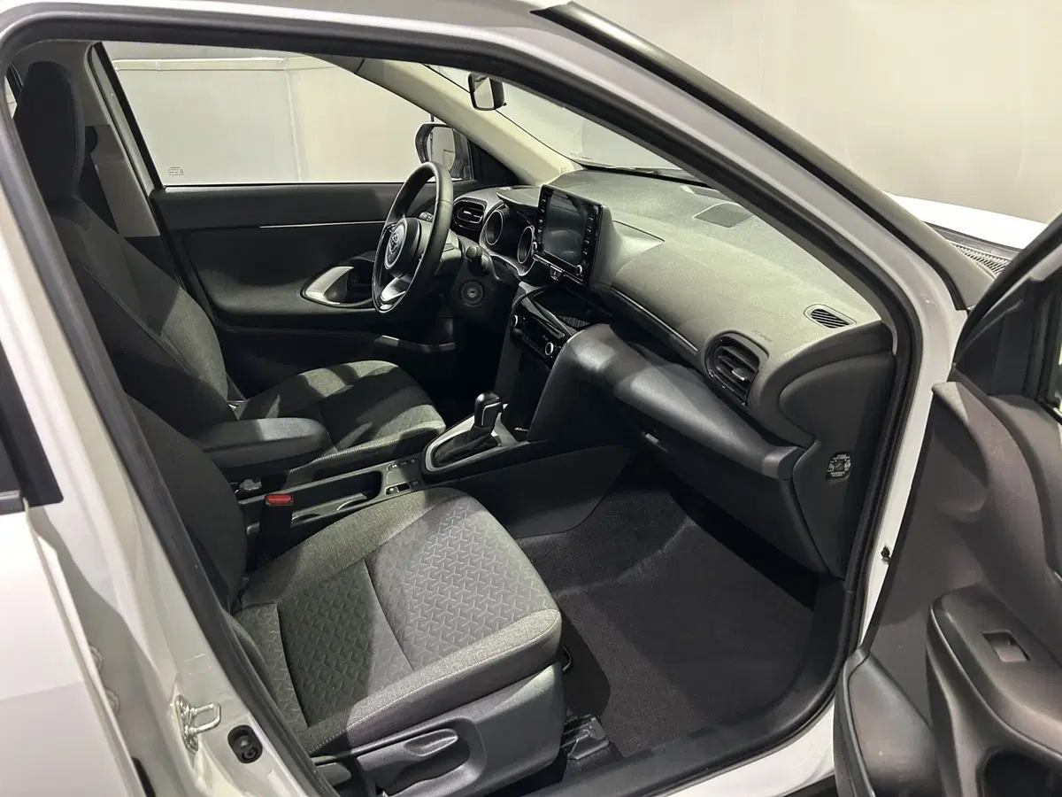 Toyota Yaris Cross usata a Milano (6)