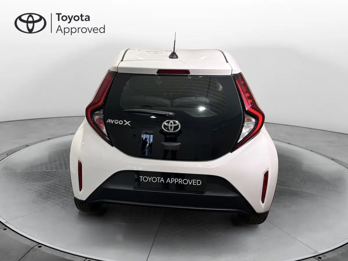 Toyota Aygo X usata a Milano (4)