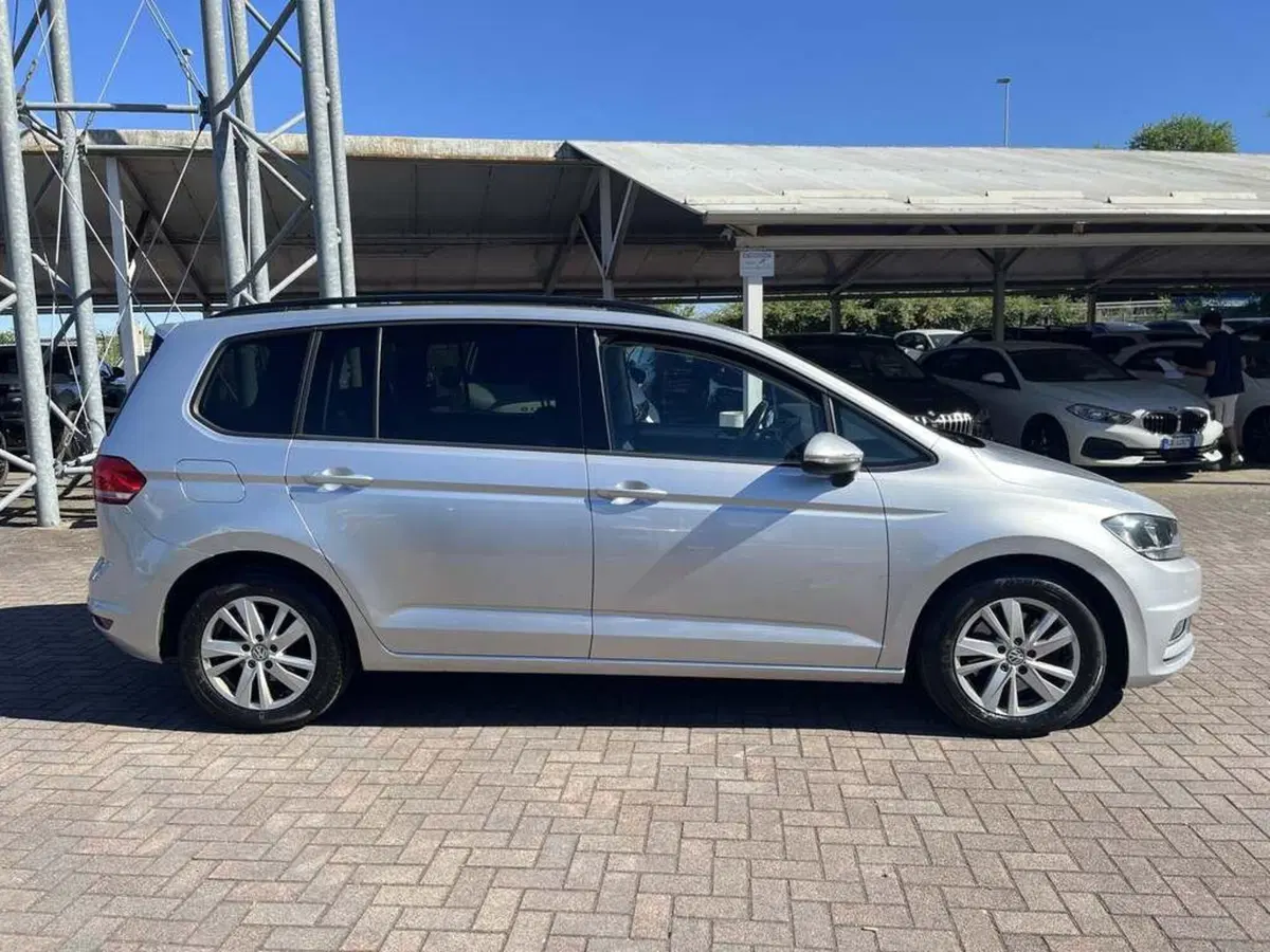 Volkswagen Touran usata a Alessandria (5)