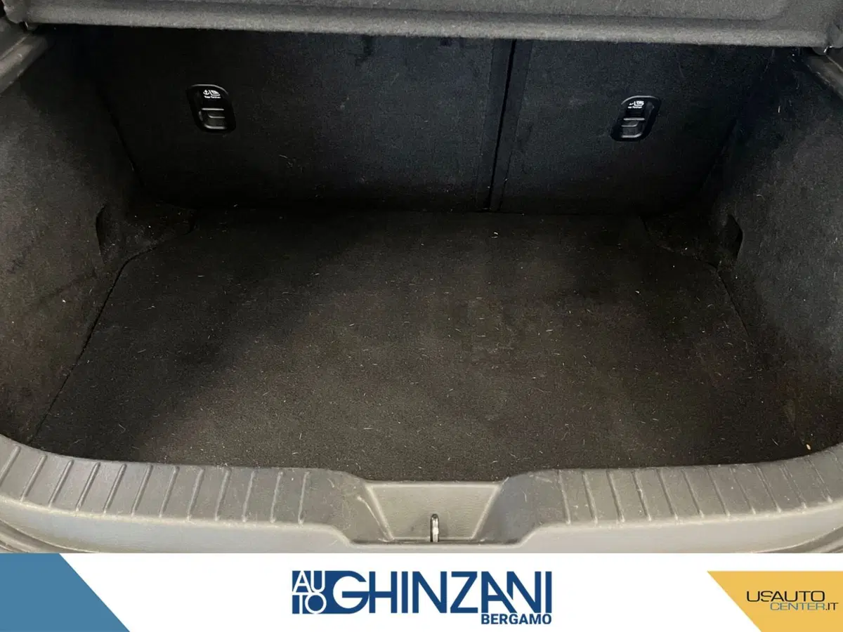 Mazda Mazda3 Hatchback usata a Bergamo (14)