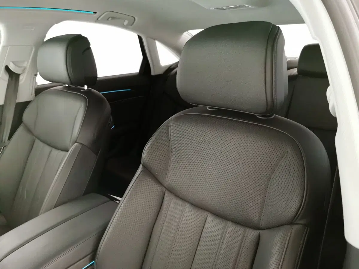 Audi A8 nuova a Chieti (12)
