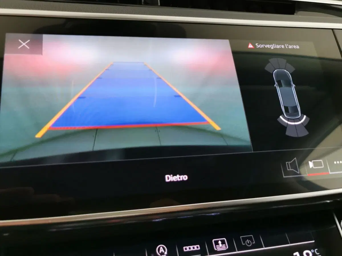 Audi A8 nuova a Chieti (15)