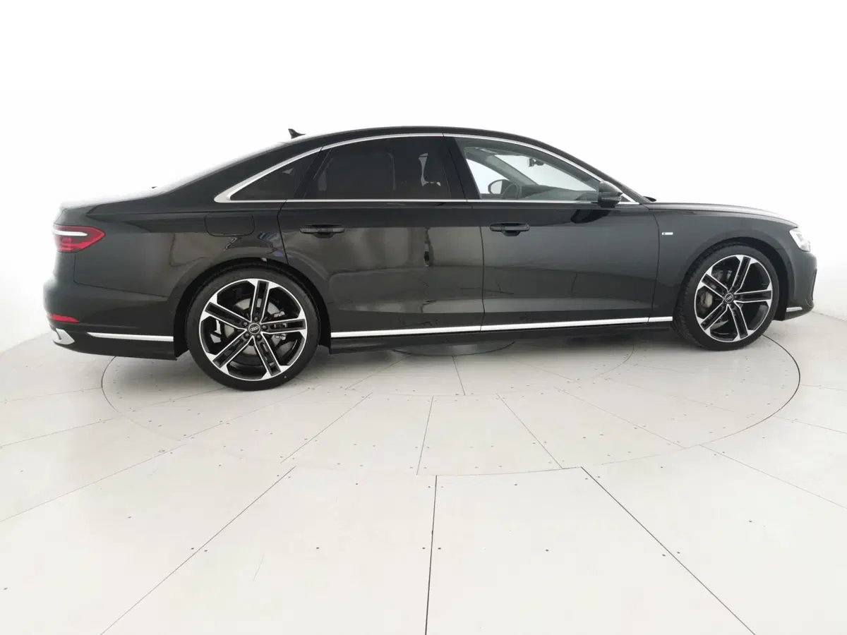 Audi A8 nuova a Chieti (4)