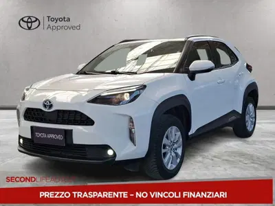 Toyota Yaris Cross Active fwd 115cv e-cvt del 2023 usata a Roma