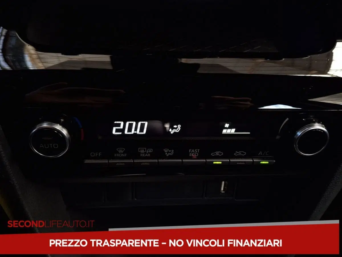 Toyota Yaris Cross usata a Roma (11)