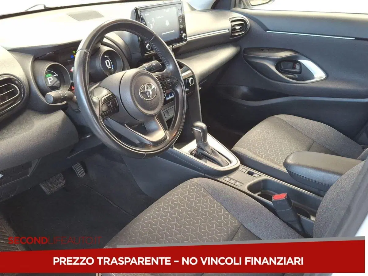 Toyota Yaris Cross usata a Roma (16)
