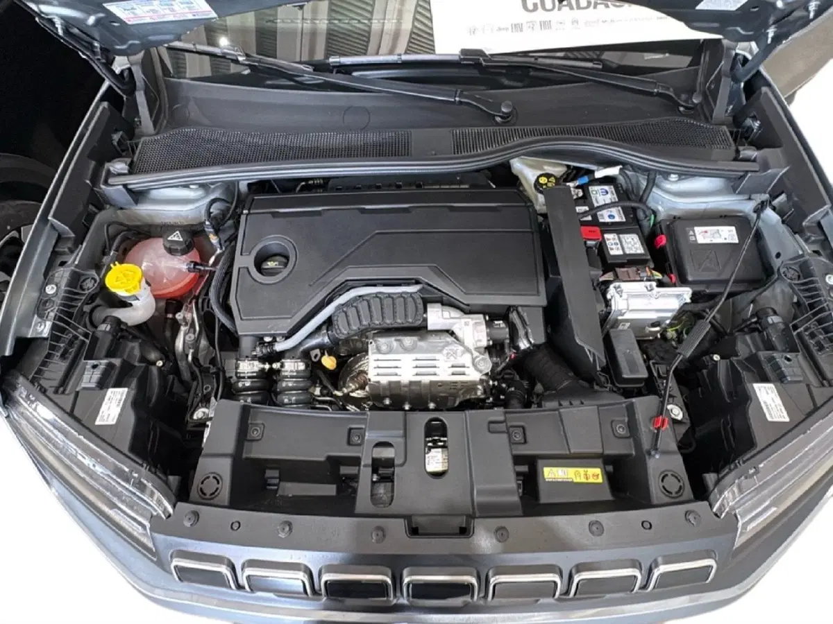 Jeep Avenger nuova a Agrigento (13)