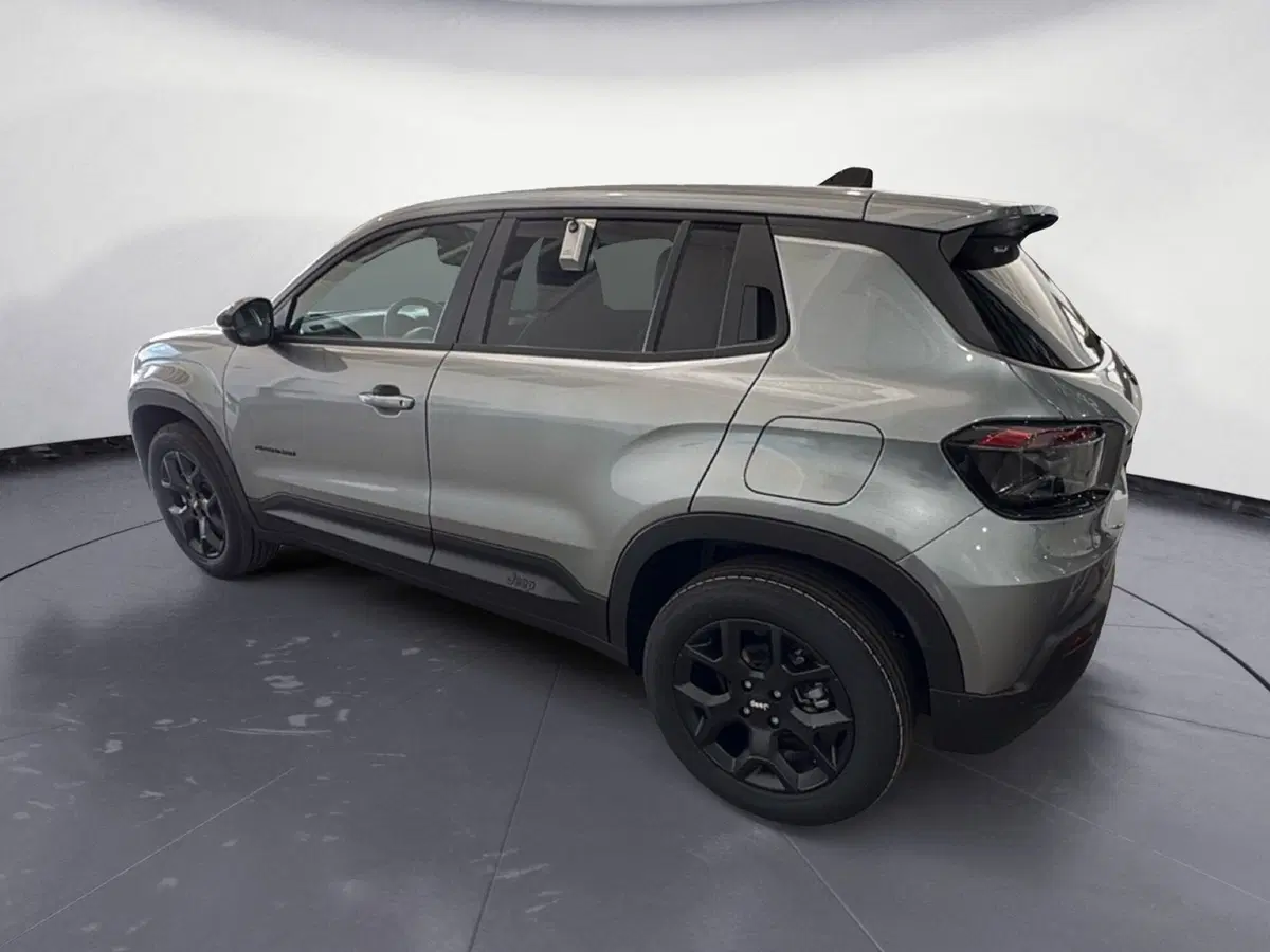 Jeep Avenger nuova a Agrigento (3)