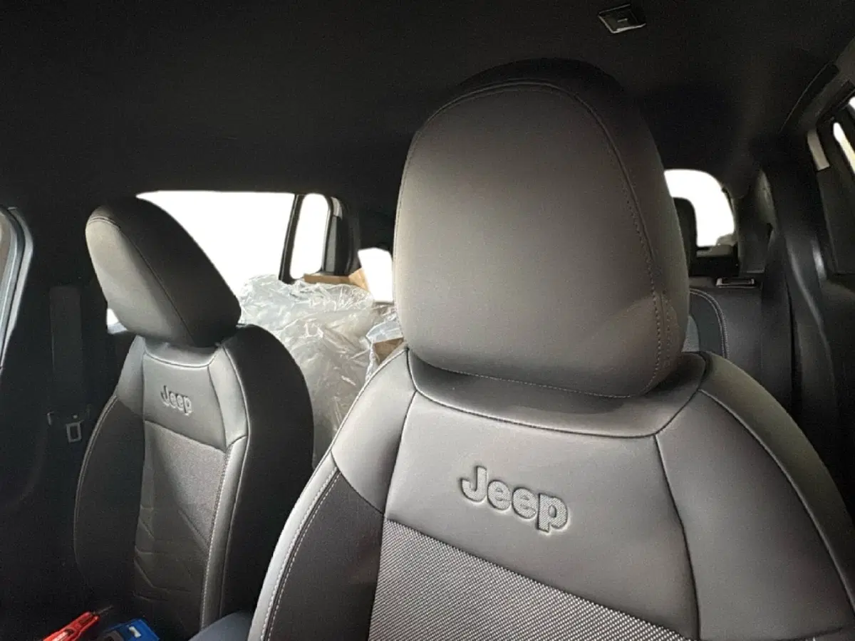 Jeep Avenger nuova a Agrigento (20)