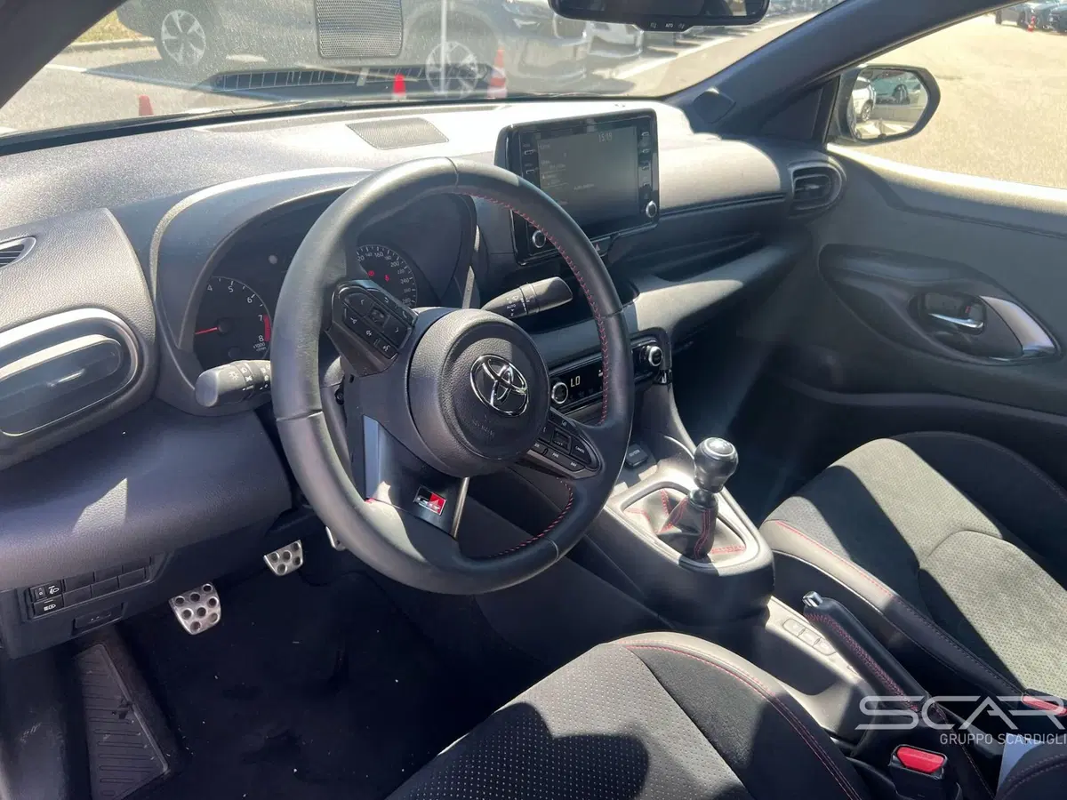 Toyota GR Yaris usata a Livorno (7)