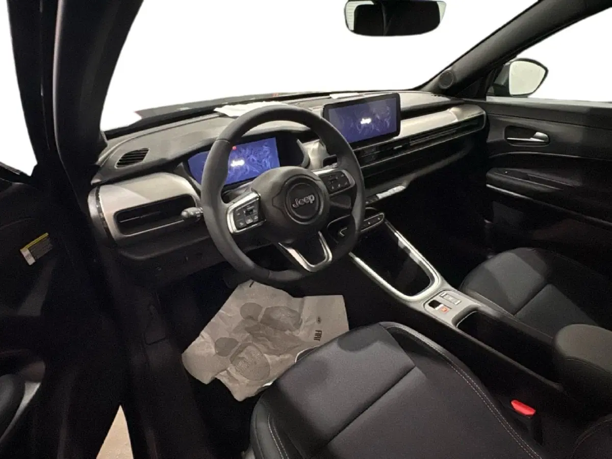 Jeep Avenger nuova a Agrigento (14)