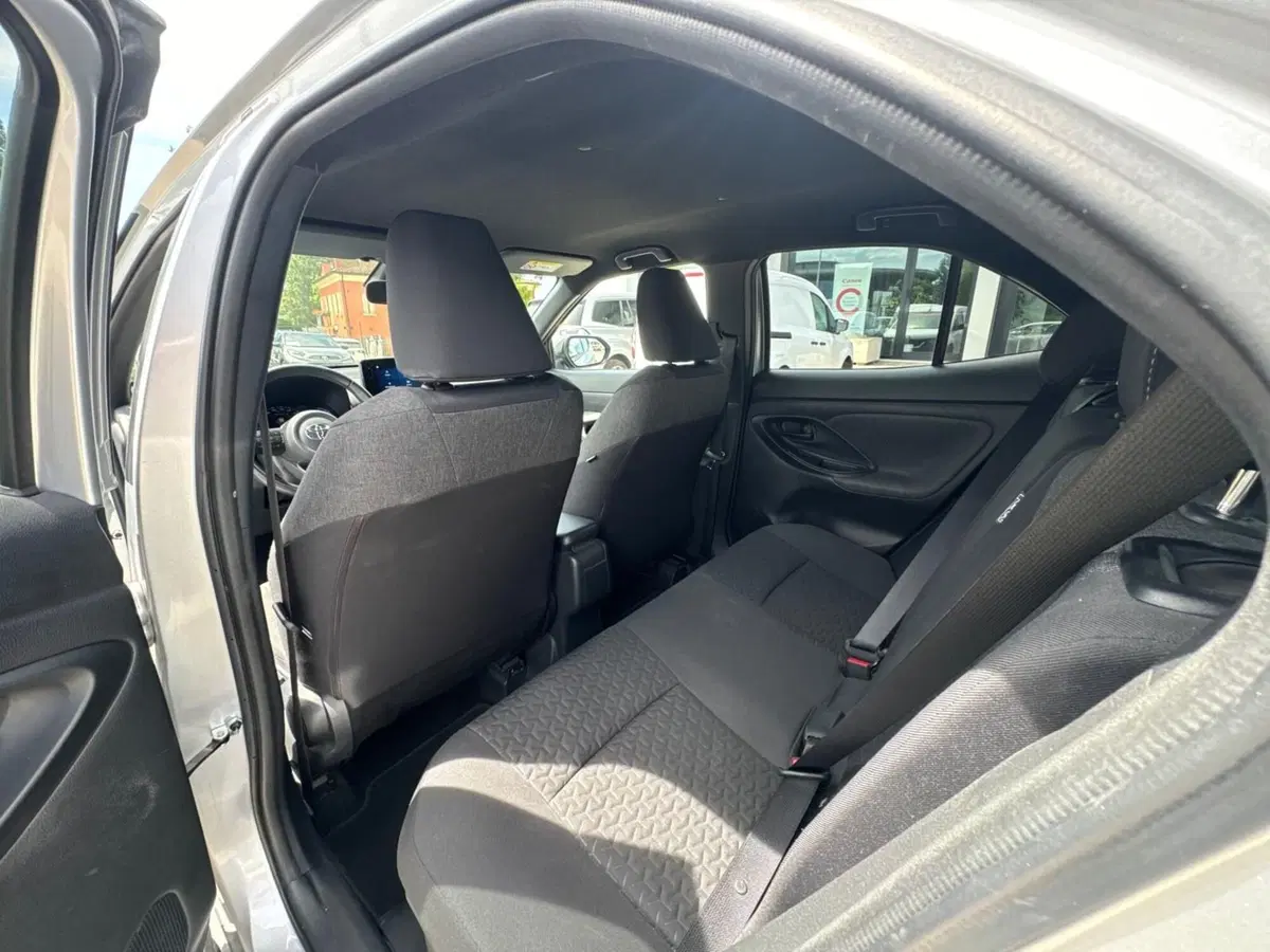 Toyota Yaris Cross usata a Modena (14)