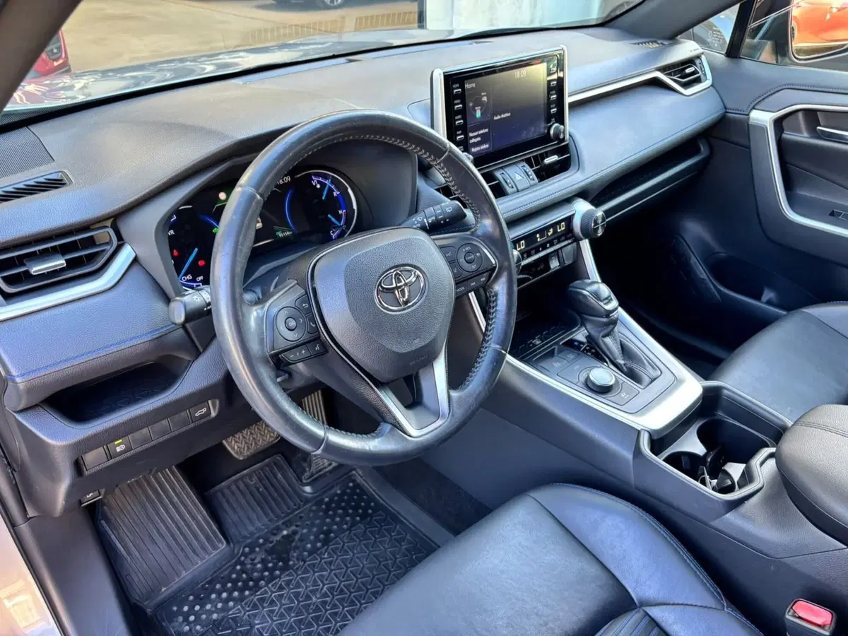 Toyota Rav4 usata a Modena (11)