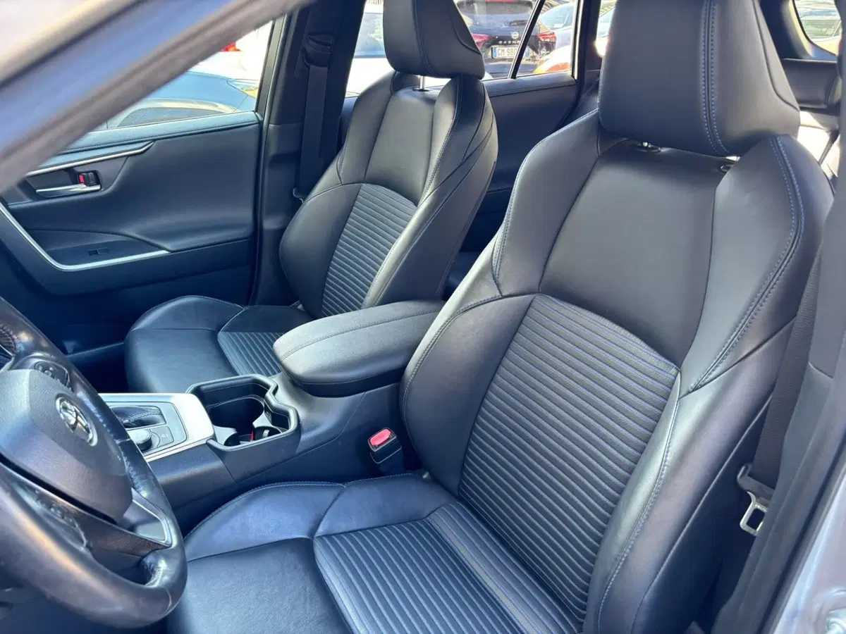 Toyota Rav4 usata a Modena (12)