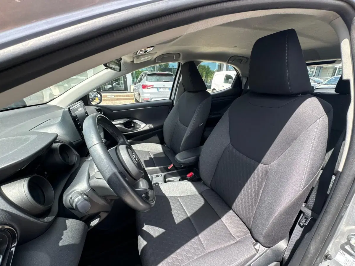 Toyota Yaris usata a Modena (13)