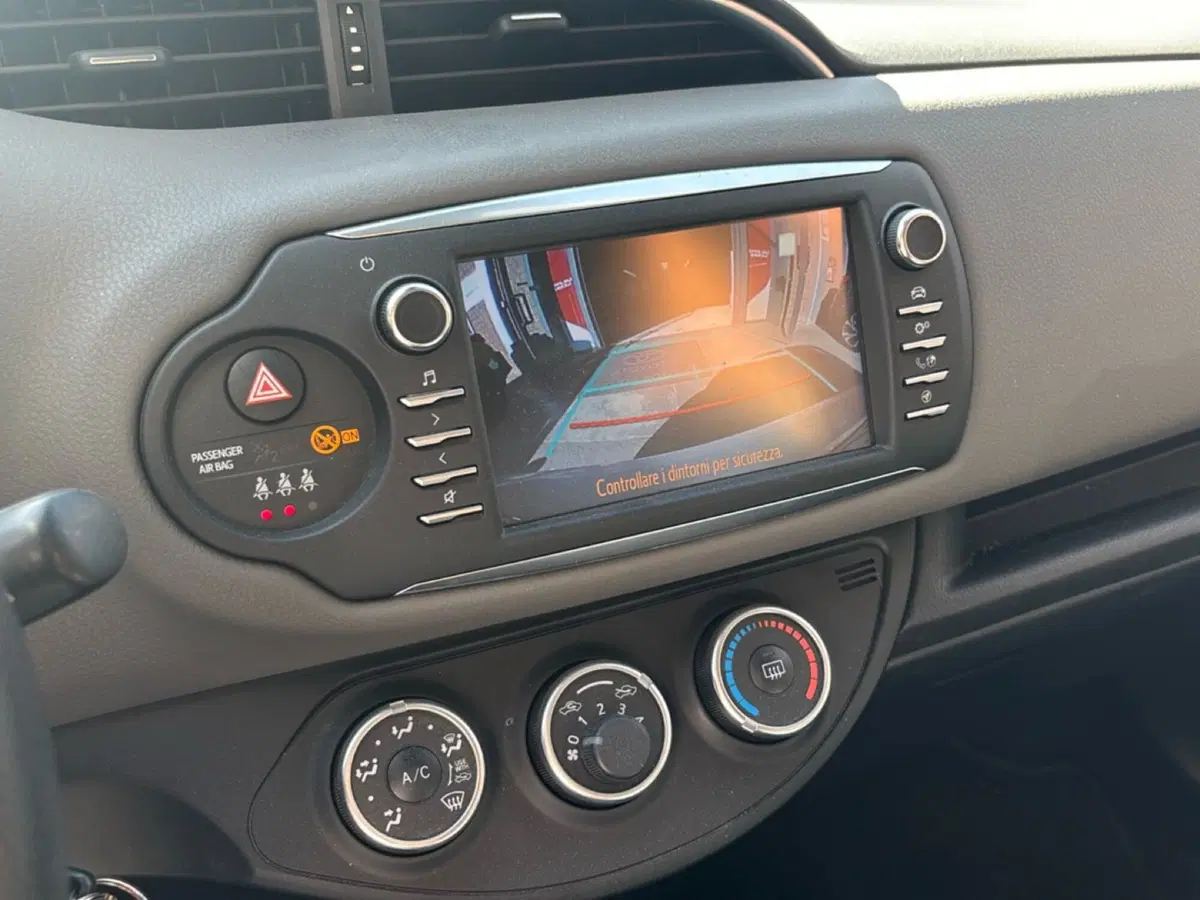 Toyota Yaris usata a Bologna (12)