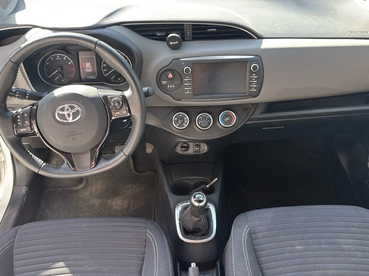 Toyota Yaris usata a Bologna (9)