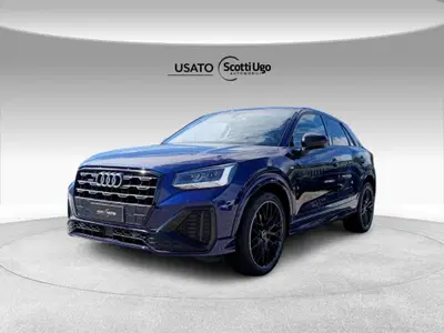 Audi Q2 35 2.0 tdi Identity Black quattro s-tronic del 2021 usata a Cascina