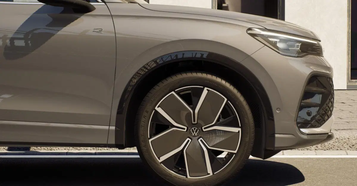 Volkswagen Tiguan nuova a Bologna (12)