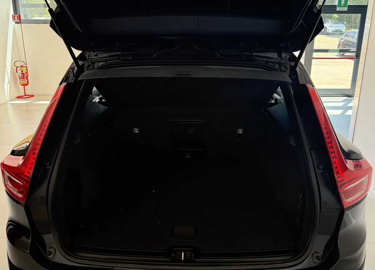 Volvo XC40 usata a Parma (11)