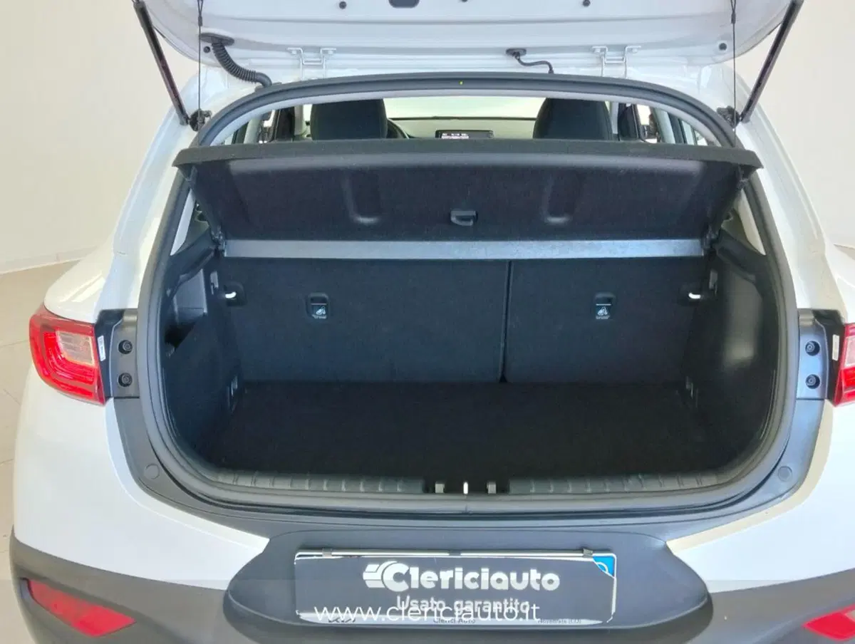 Kia Stonic usata a Como (14)